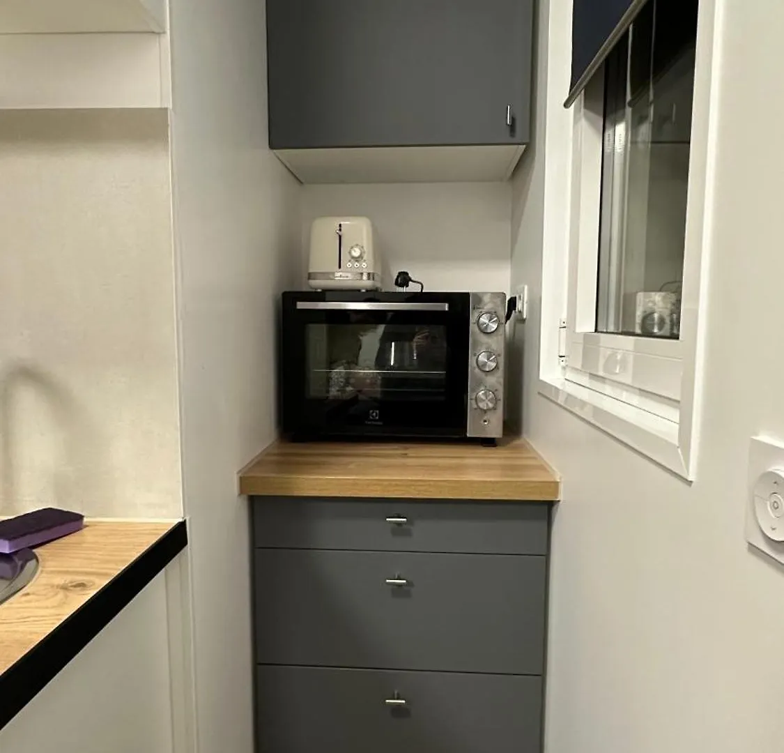 Lacharriere-logement Entier 38m2 Apartment